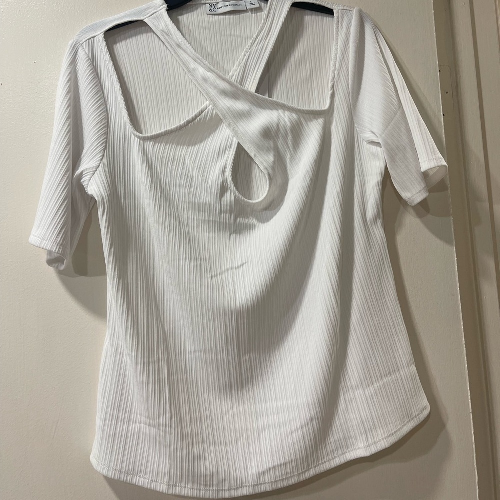 CROSSOVER-NECK RIBBED KNIT TOP
